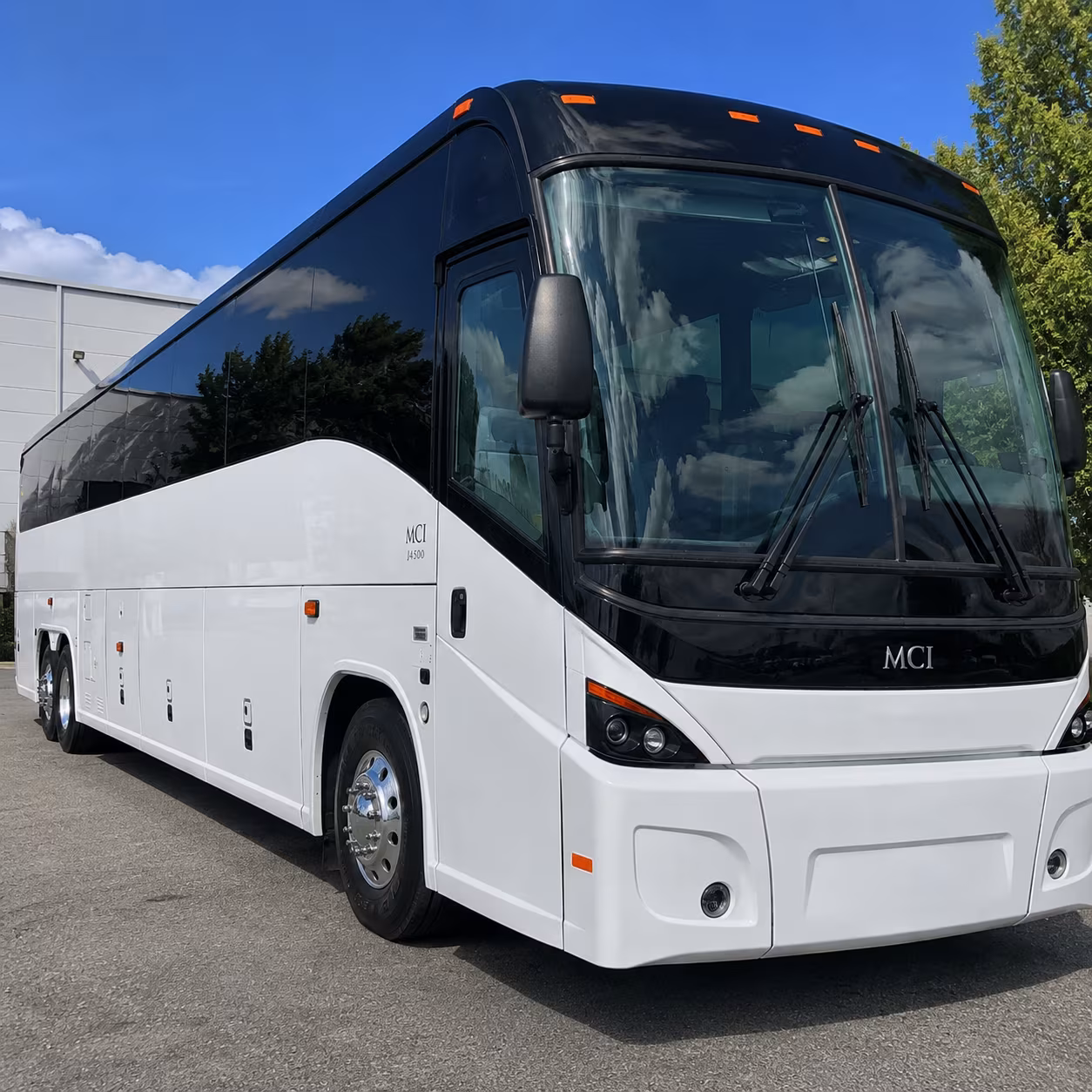 kirkland employee shuttles along i 405 and sr 520