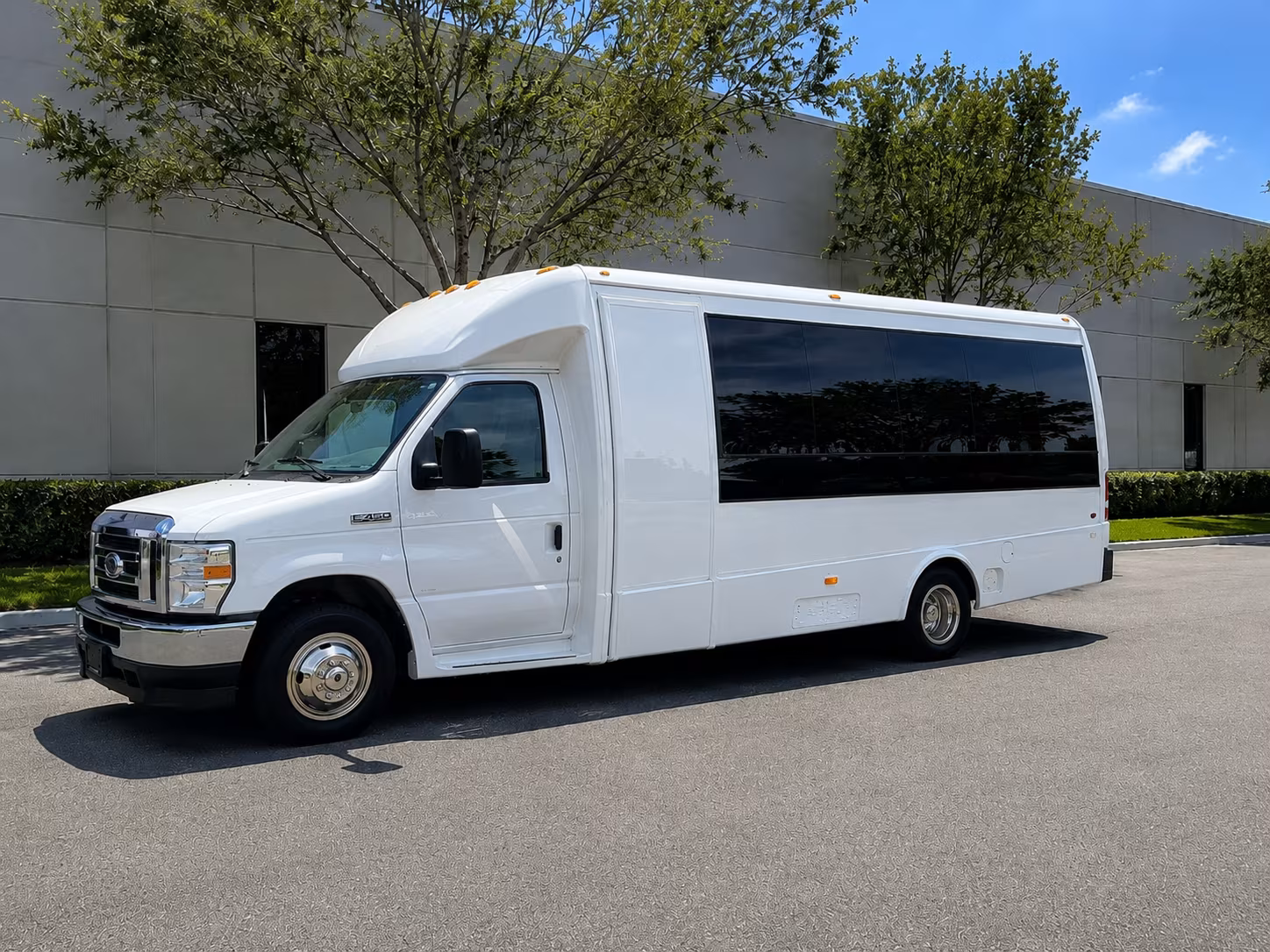 kirkland long distance transportation onboard seating