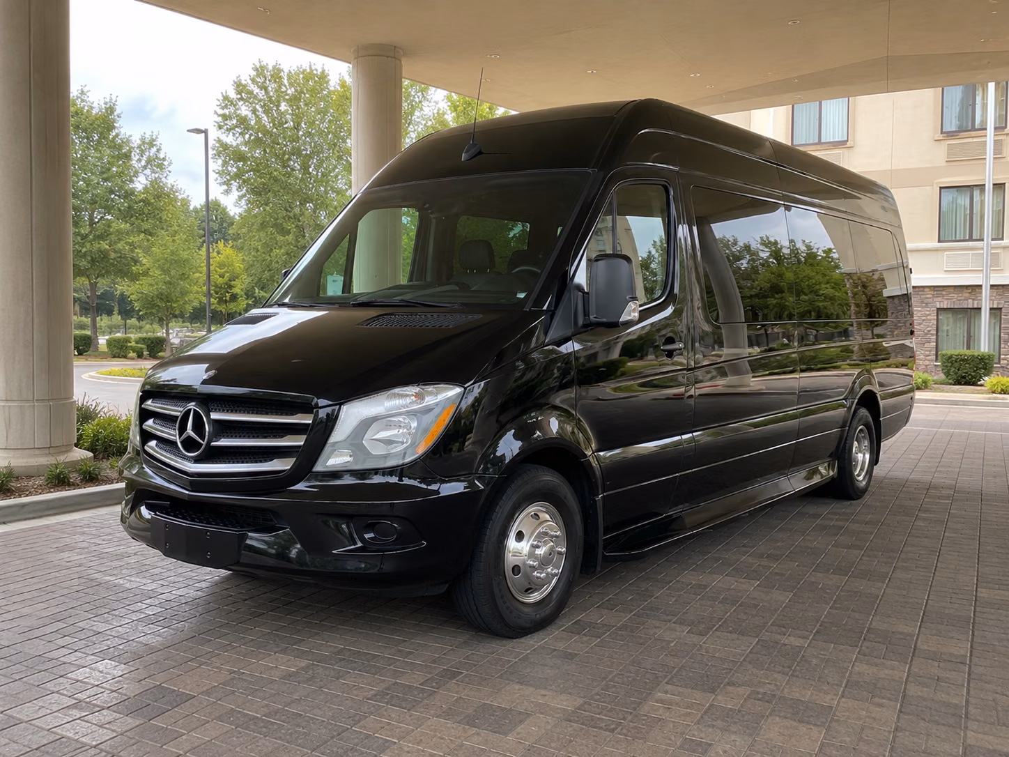 kirkland sporting event transportation onboard seating